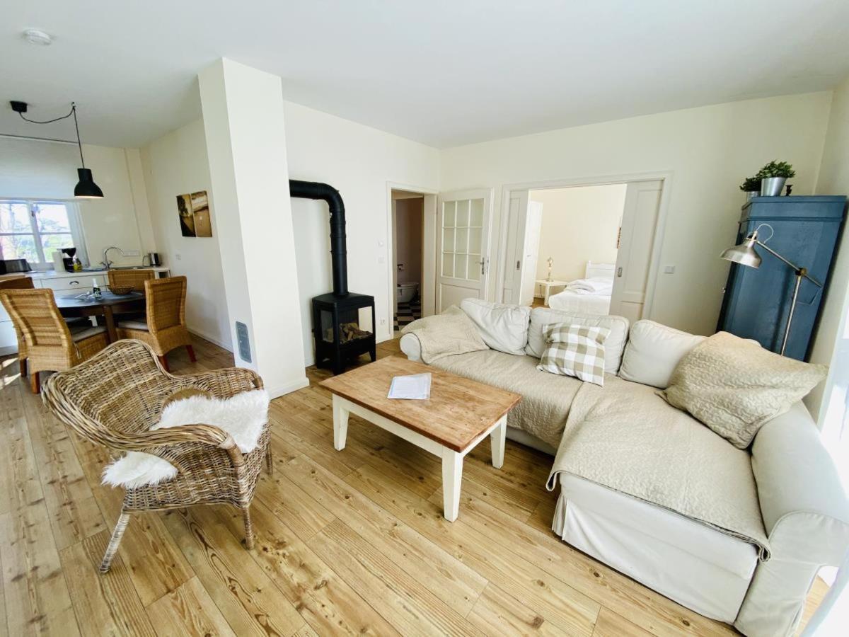 Haus Milena/Jann Apartment Rostock Ngoại thất bức ảnh